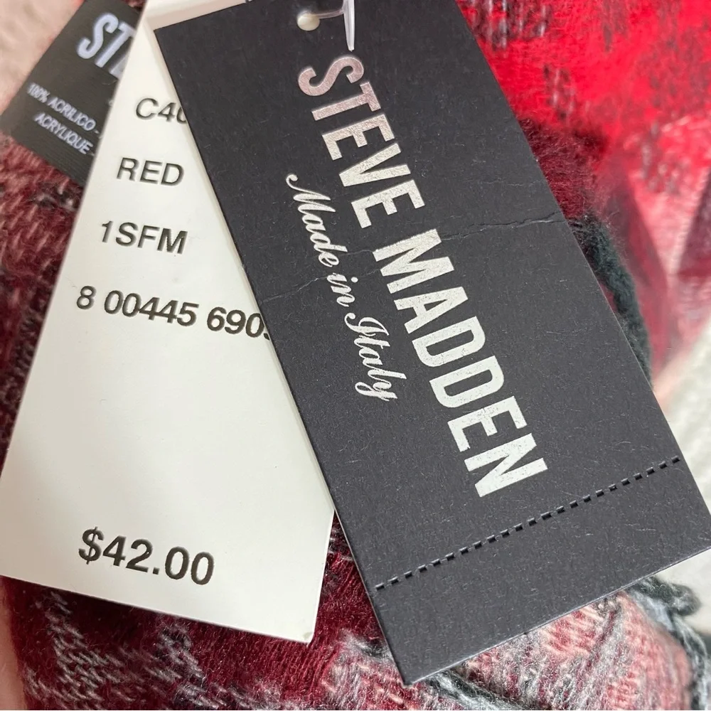 🚨LAST CHANCE 🆕 Steve Madden Scarf Red